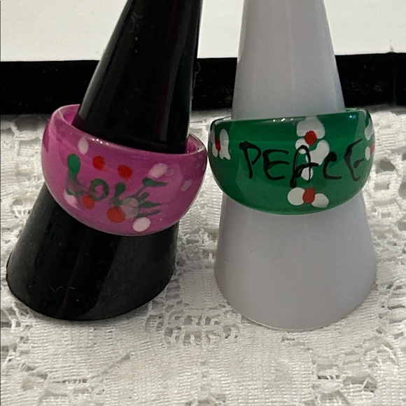 Assorted Fun Ring Set - Picture 12 of 14